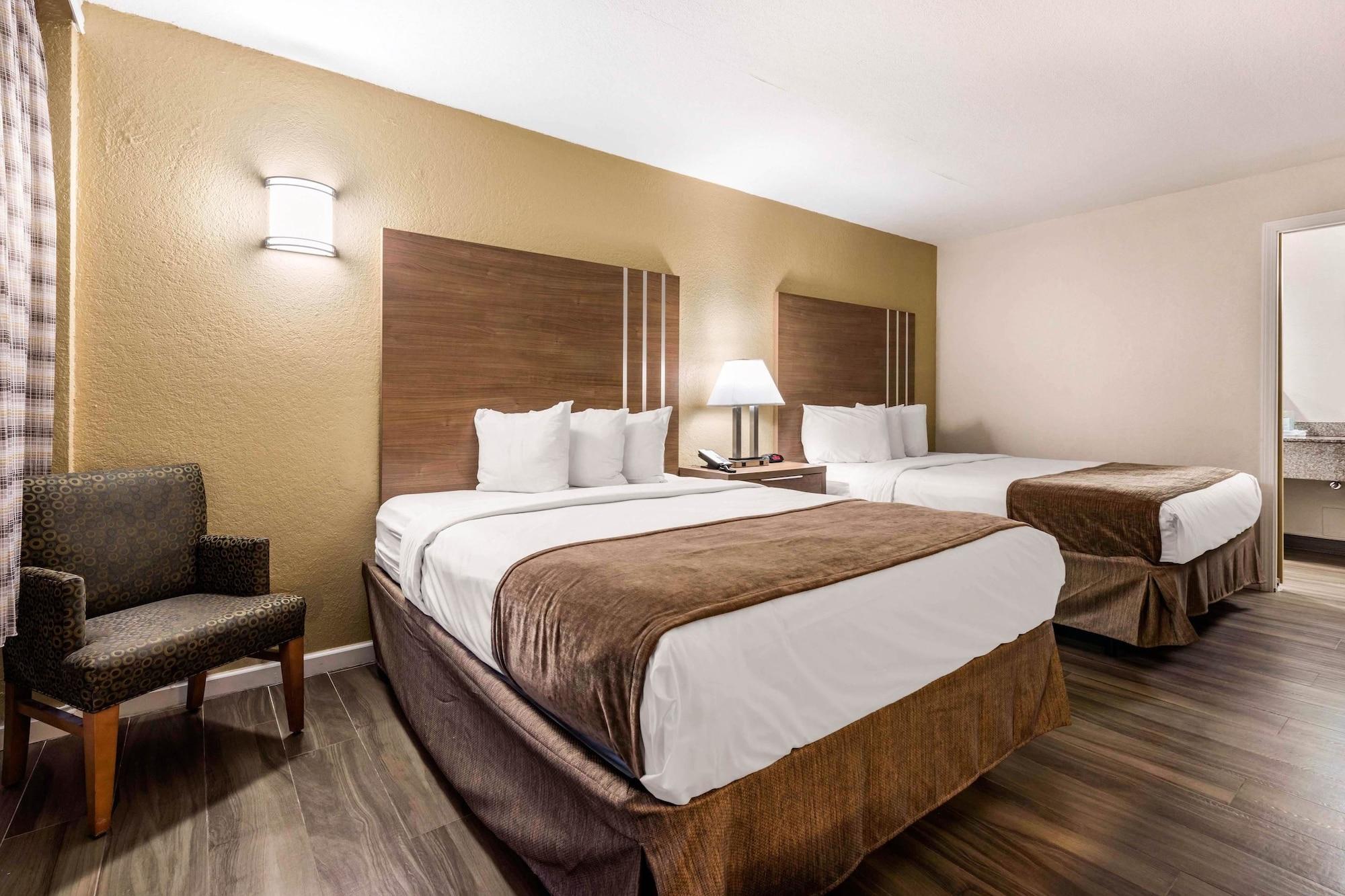 Rodeway Inn & Suites Fort Lauderdale Airport & Cruise Port Dania Beach Bagian luar foto