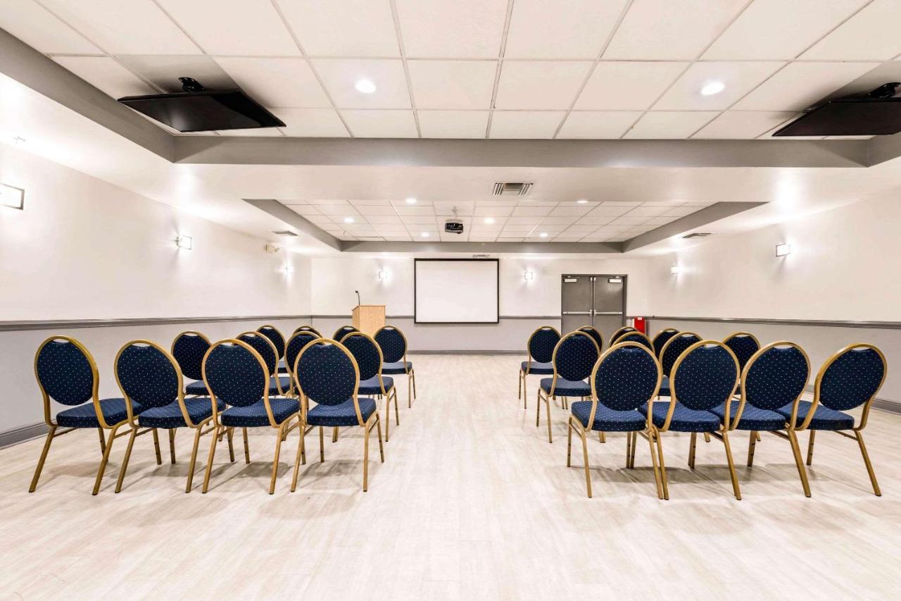 Rodeway Inn & Suites Fort Lauderdale Airport & Cruise Port Dania Beach Bagian luar foto